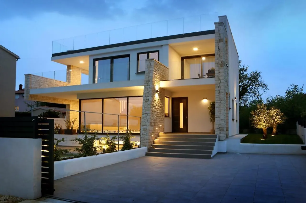 Villa Rosarol Liznjan 0*,  Croatia