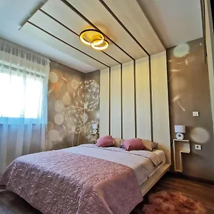 Apartment Liznjan Apartment